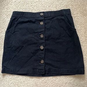 Hollister black skirt size L